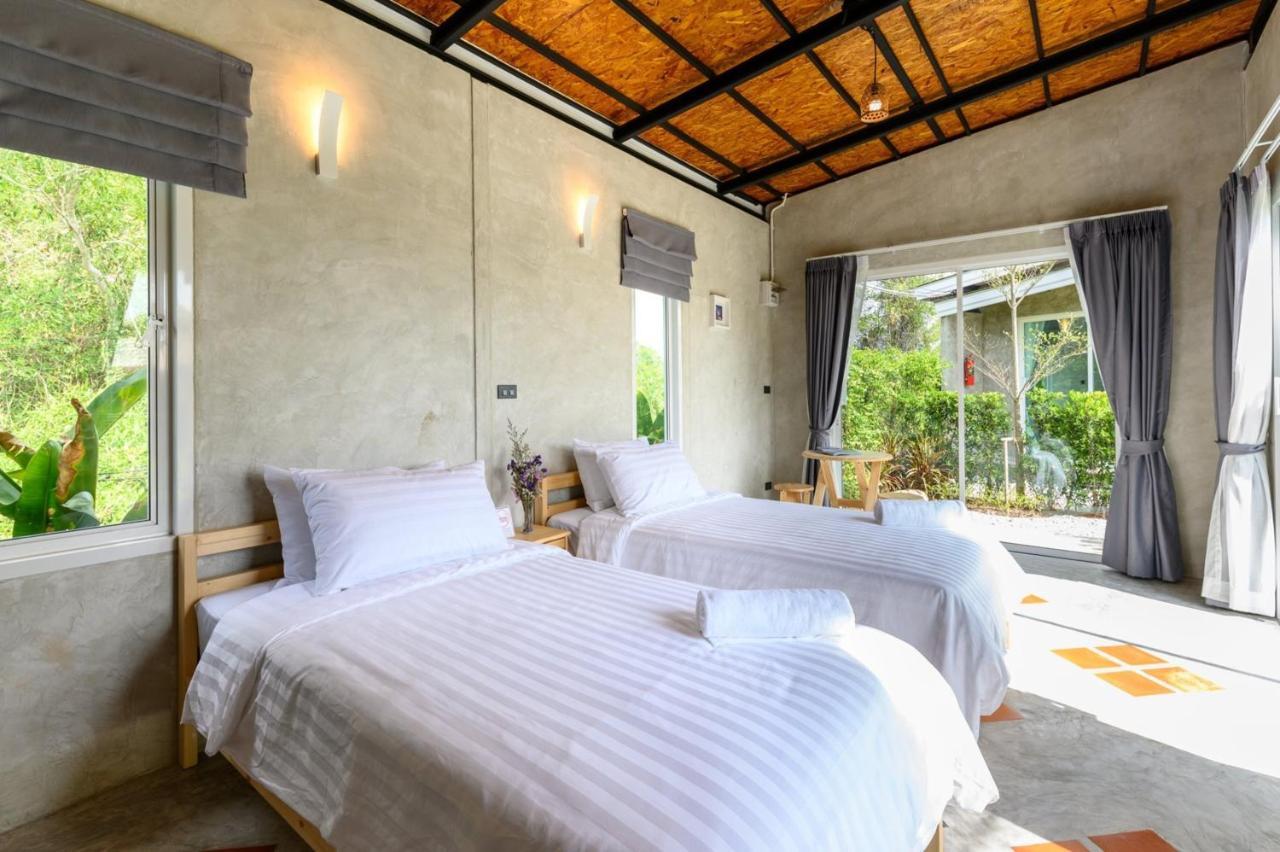 Loftpical Resort Phuket Luaran gambar