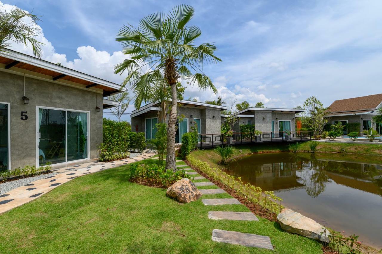 Loftpical Resort Phuket Luaran gambar