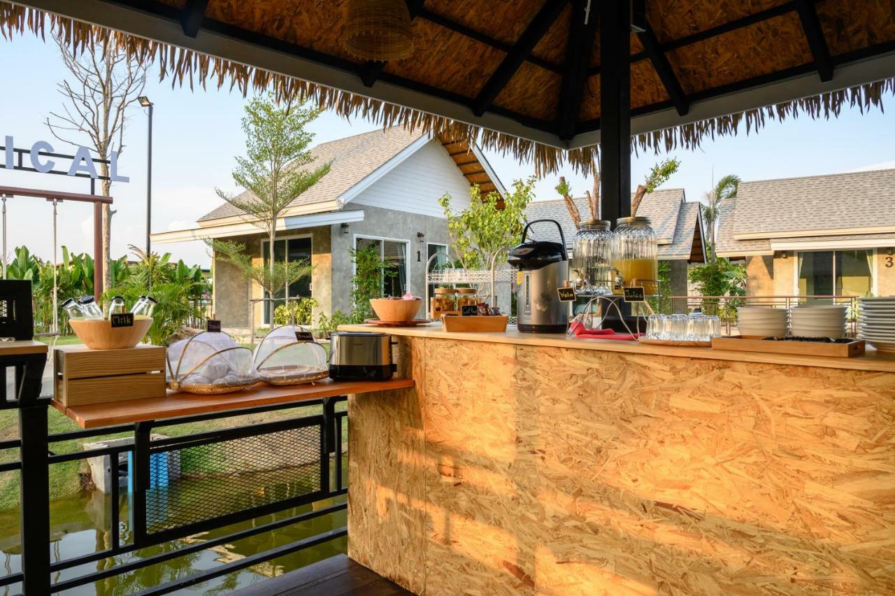 Loftpical Resort Phuket Luaran gambar