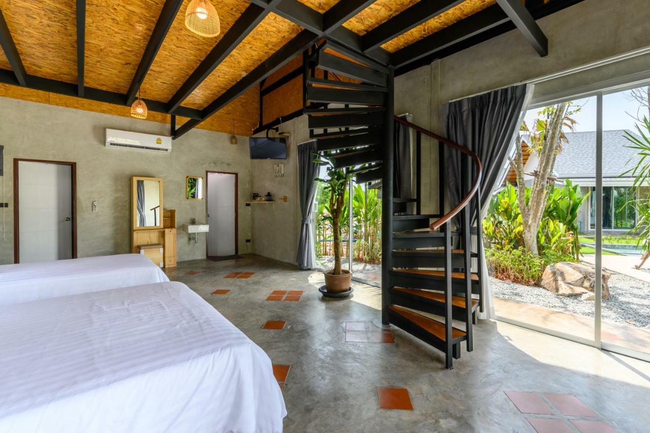 Loftpical Resort Phuket Luaran gambar