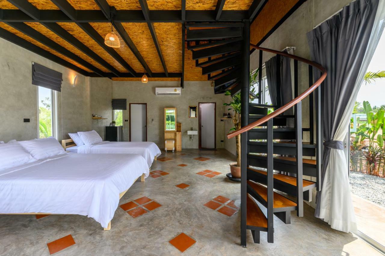 Loftpical Resort Phuket Luaran gambar