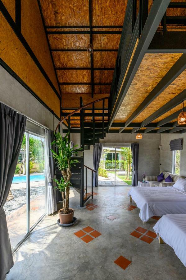 Loftpical Resort Phuket Luaran gambar