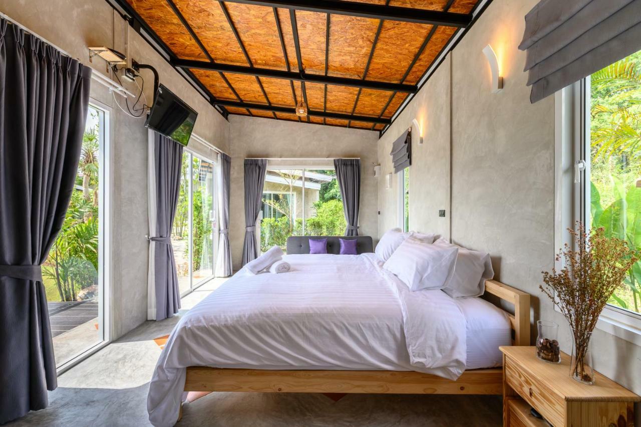 Loftpical Resort Phuket Luaran gambar